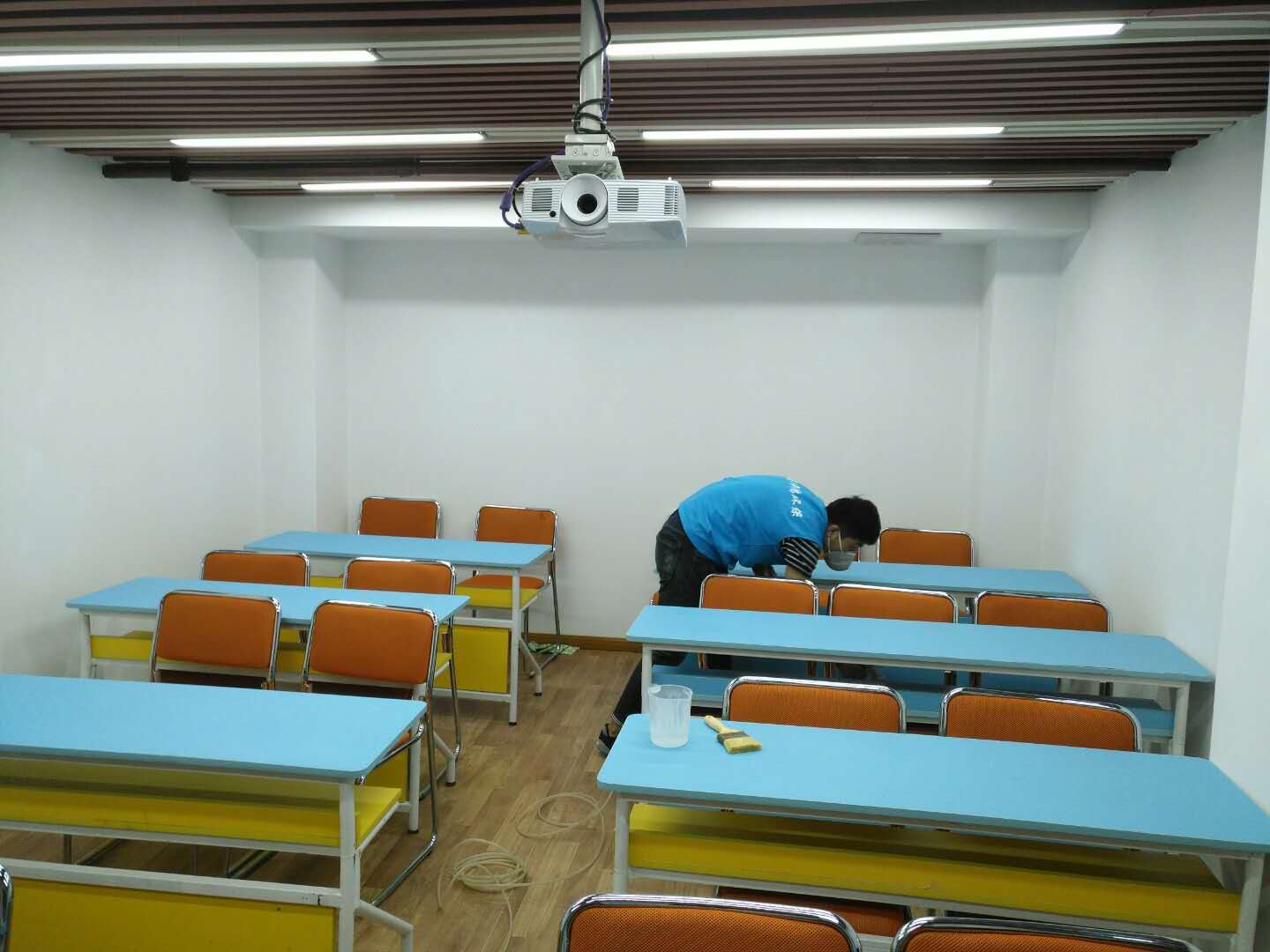 武漢市嘉凈鴻環(huán)?？萍加邢薰? style=