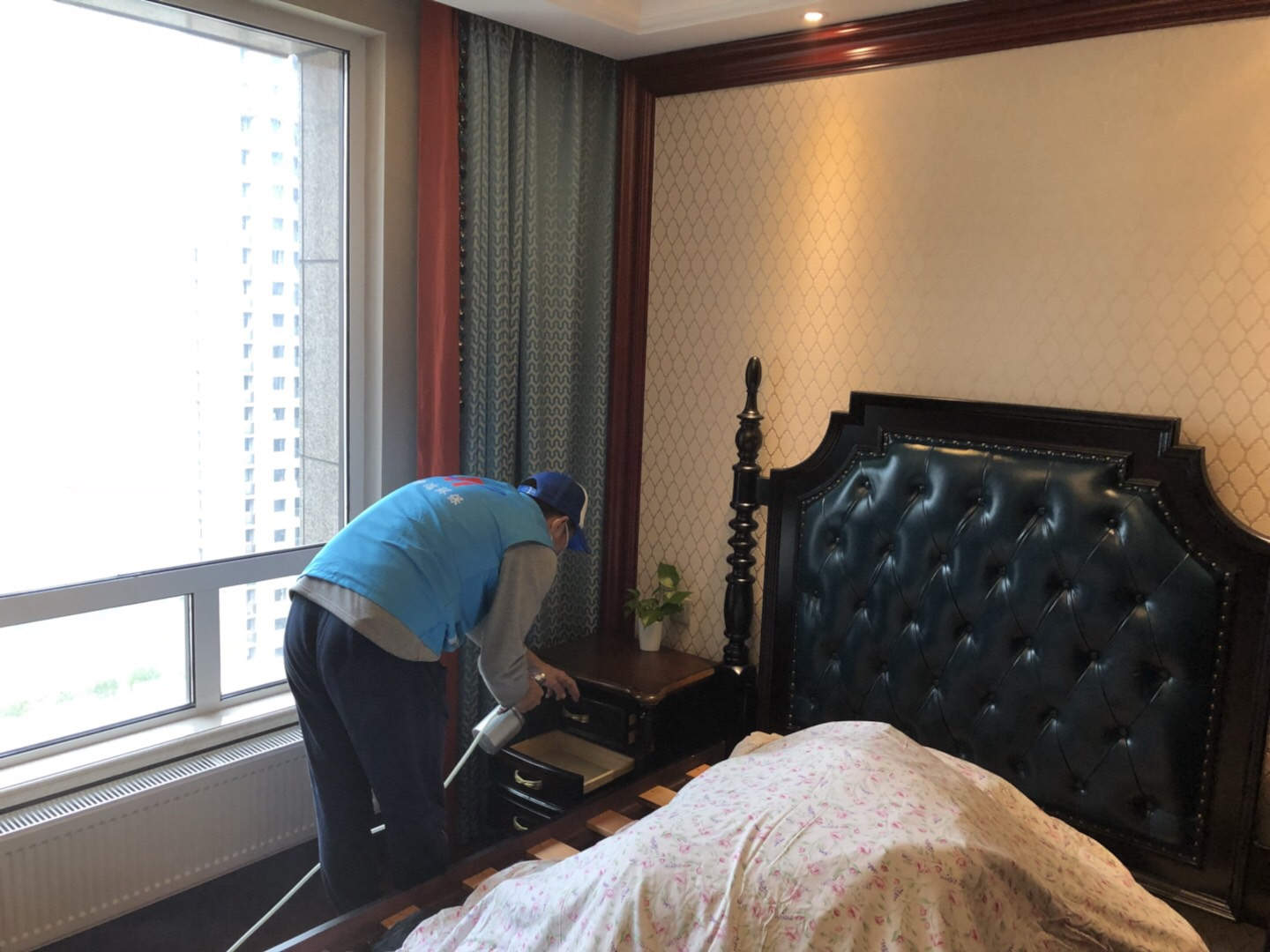 武漢市嘉凈鴻環(huán)?？萍加邢薰? style=