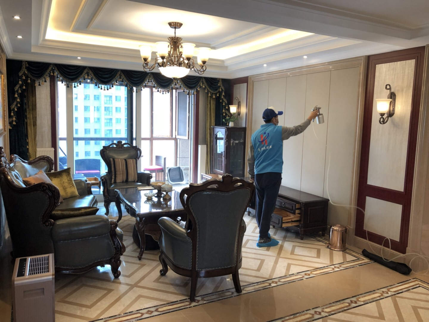 武漢市嘉凈鴻環(huán)?？萍加邢薰? style=