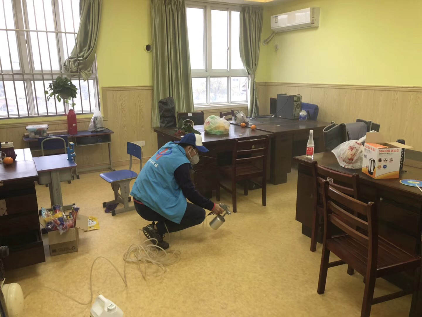 武漢市嘉凈鴻環(huán)?？萍加邢薰? style=