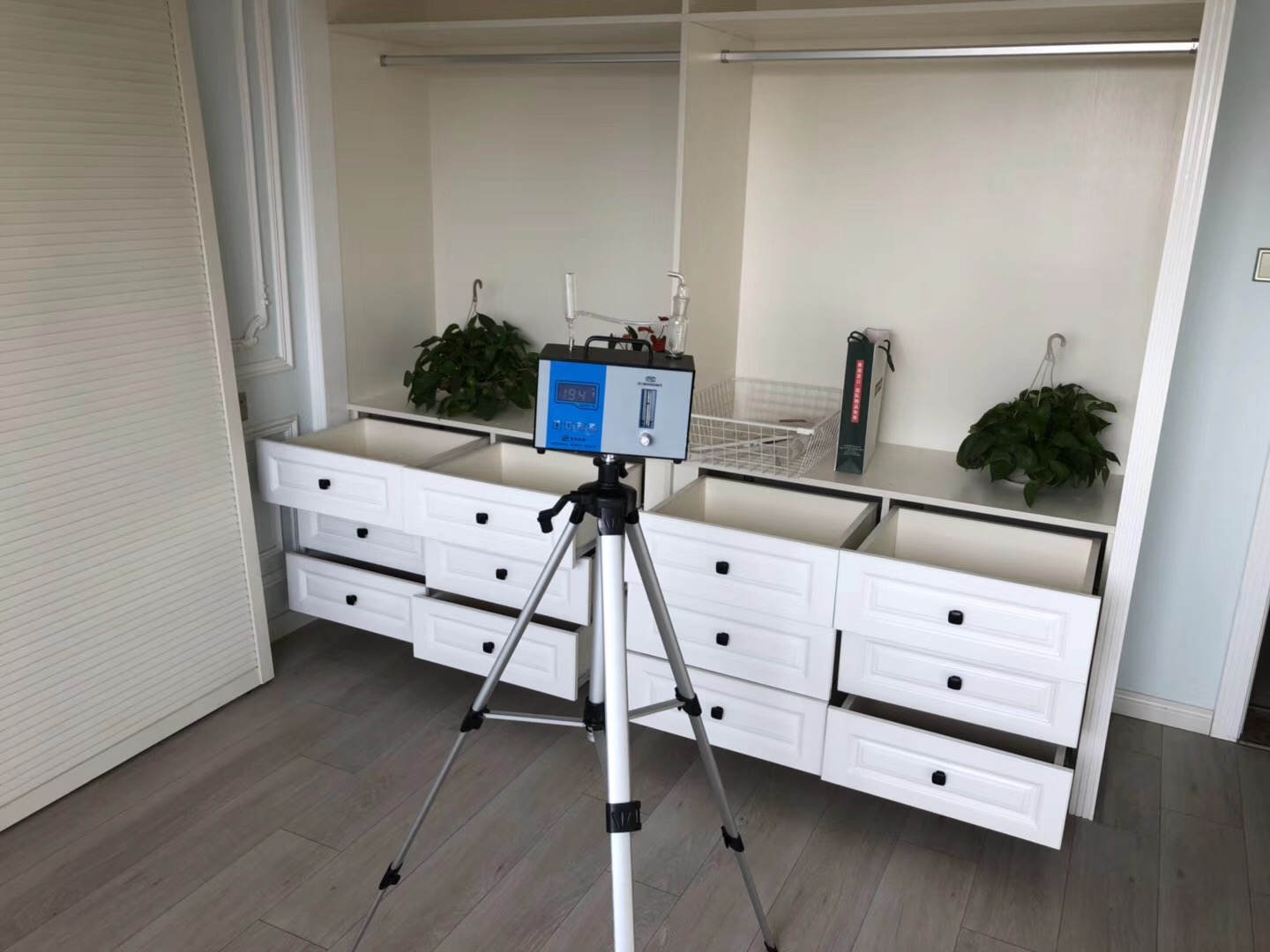 武漢市嘉凈鴻環(huán)?？萍加邢薰? style=