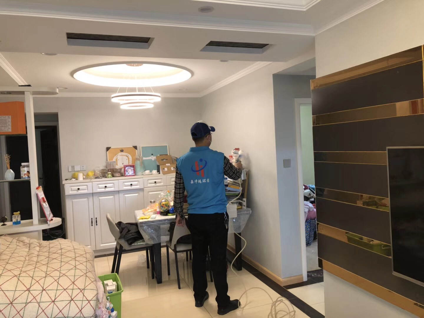 武漢市嘉凈鴻環(huán)?？萍加邢薰? style=