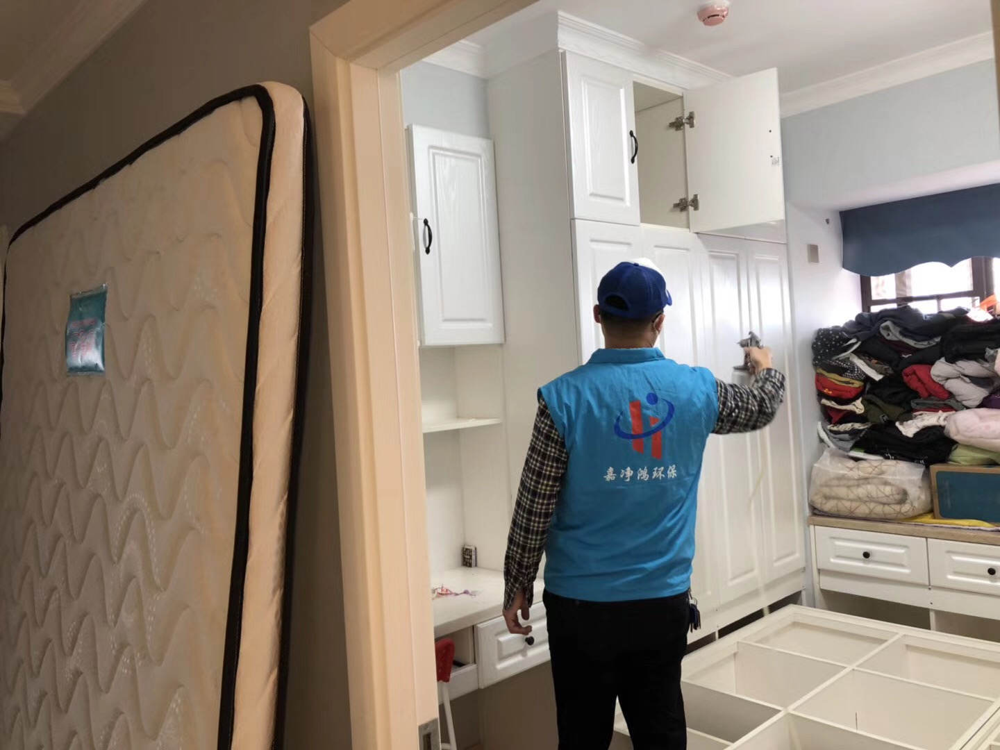 武漢市嘉凈鴻環(huán)?？萍加邢薰? style=