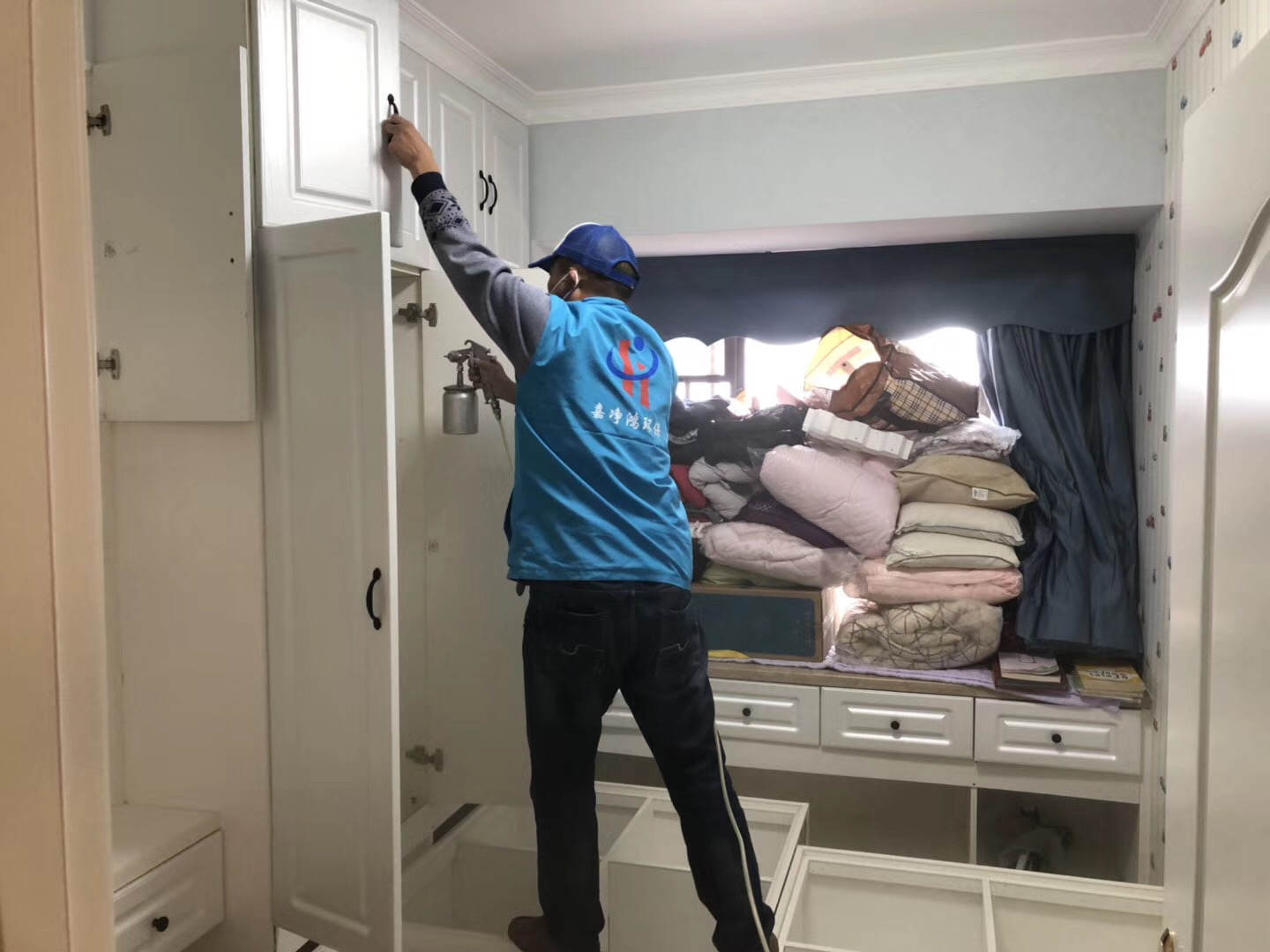 武漢市嘉凈鴻環(huán)?？萍加邢薰? style=