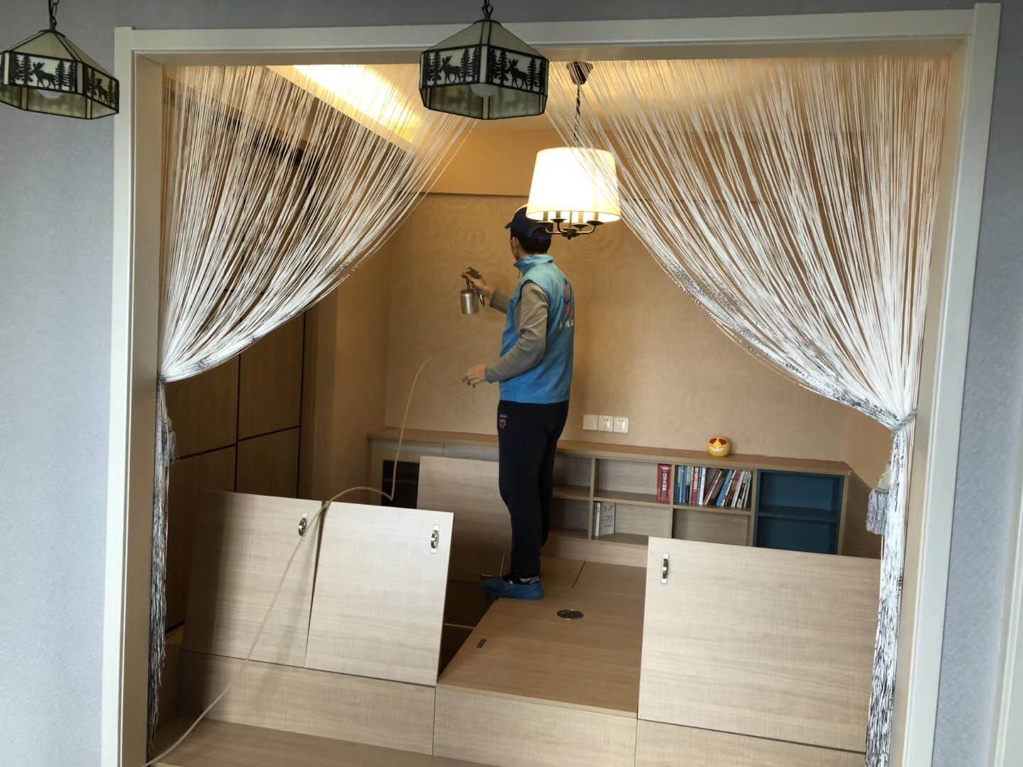 武漢市嘉凈鴻環(huán)?？萍加邢薰? style=