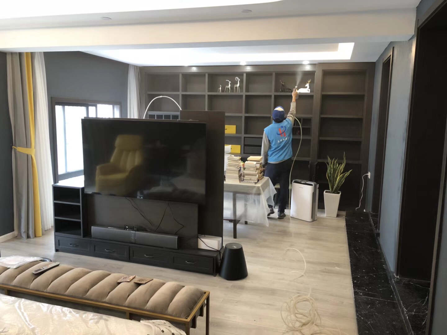 武漢市嘉凈鴻環(huán)?？萍加邢薰? style=