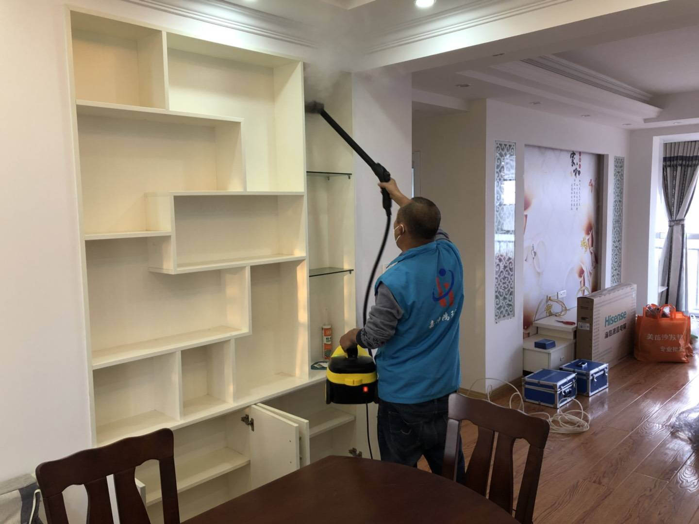 武漢市嘉凈鴻環(huán)?？萍加邢薰? style=