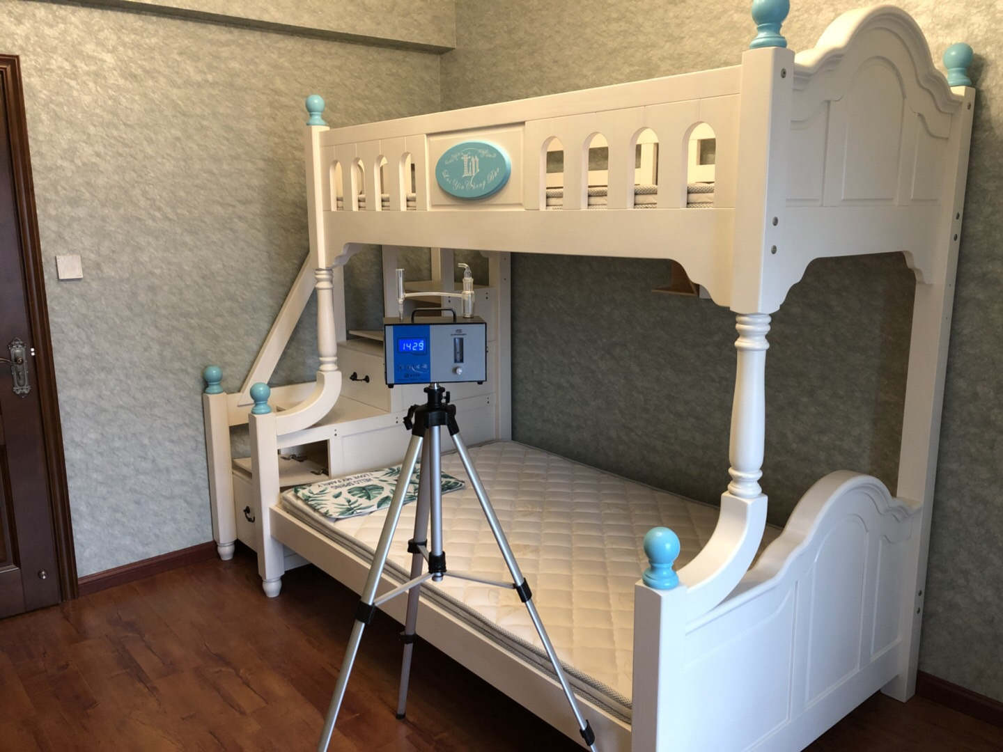 武漢市嘉凈鴻環(huán)?？萍加邢薰? style=