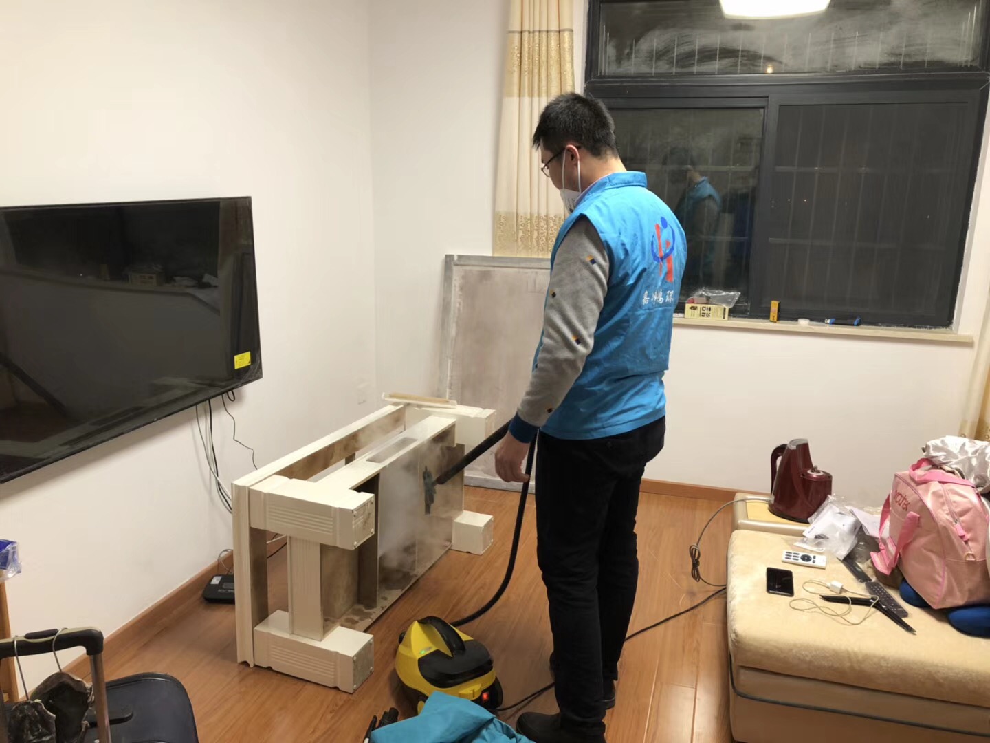 武漢市嘉凈鴻環(huán)?？萍加邢薰? style=