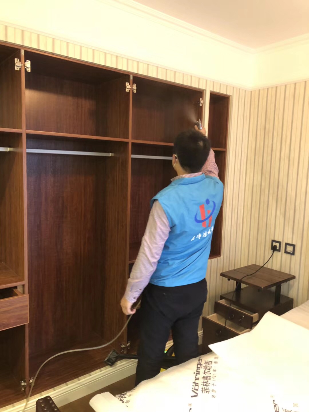 武漢市嘉凈鴻環(huán)?？萍加邢薰? style=