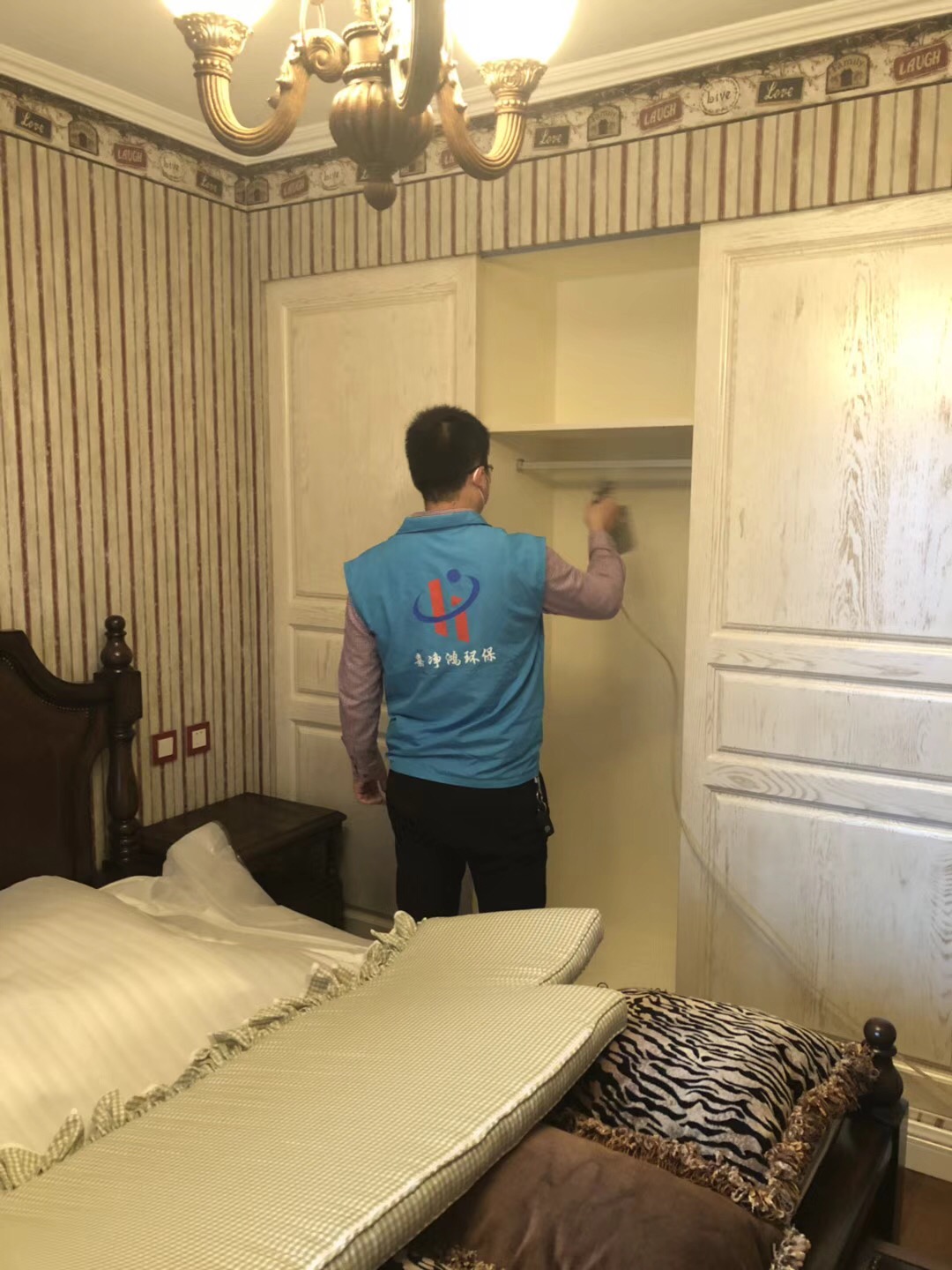 武漢市嘉凈鴻環(huán)?？萍加邢薰? style=