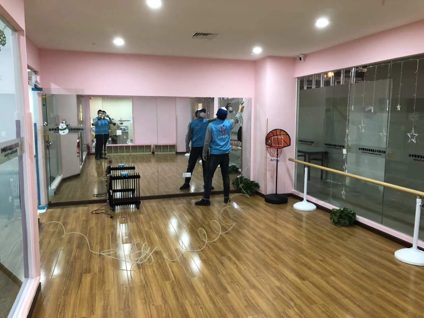 武漢市嘉凈鴻環(huán)?？萍加邢薰? style=