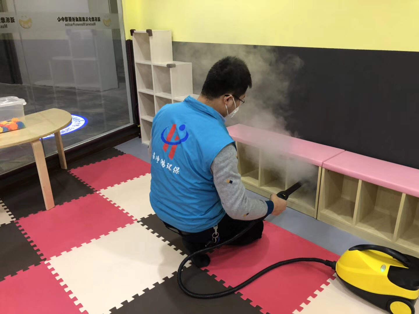 武漢市嘉凈鴻環(huán)?？萍加邢薰? style=