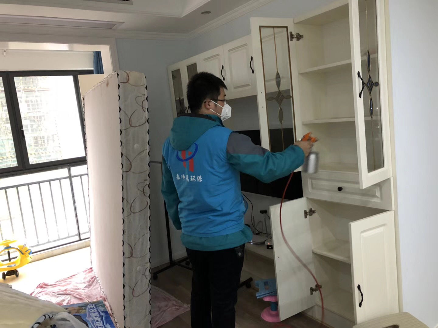 武漢市嘉凈鴻環(huán)?？萍加邢薰? style=