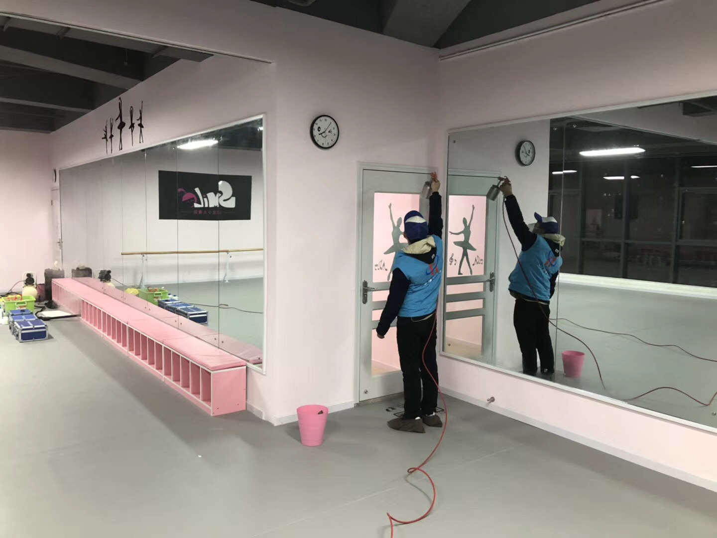 武漢市嘉凈鴻環(huán)?？萍加邢薰? style=