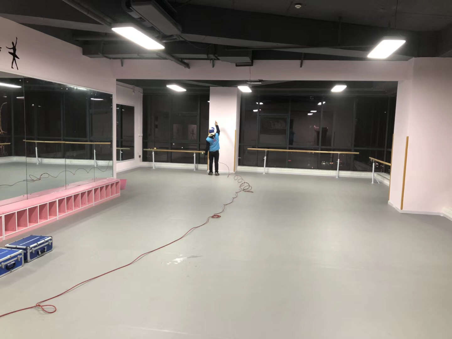 武漢市嘉凈鴻環(huán)?？萍加邢薰? style=