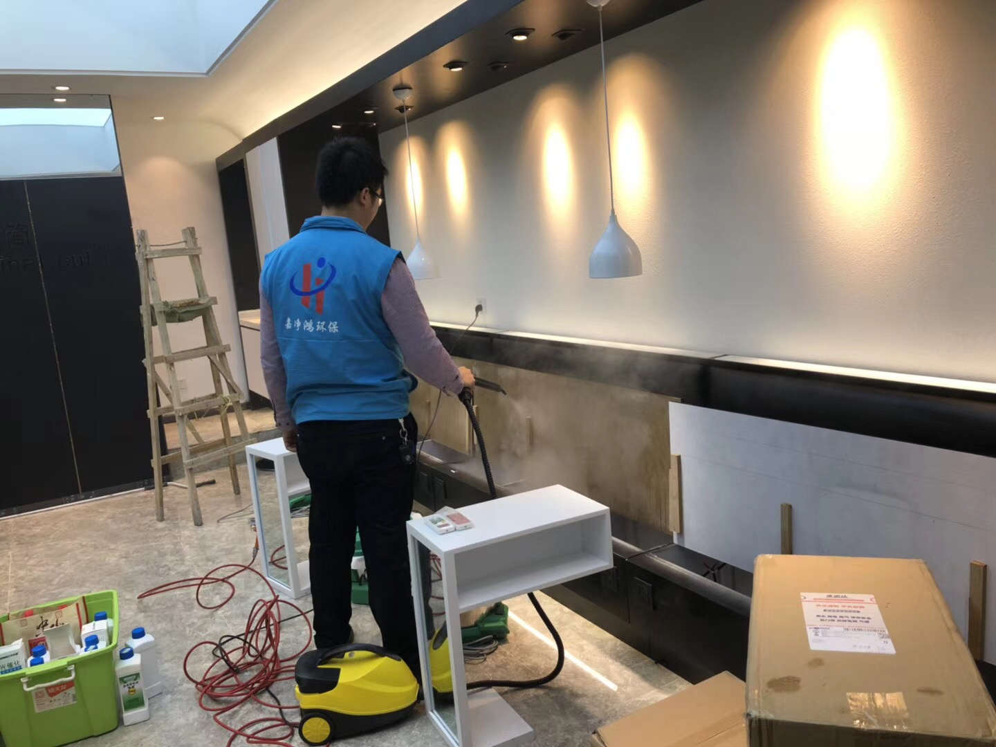 武漢市嘉凈鴻環(huán)?？萍加邢薰? style=