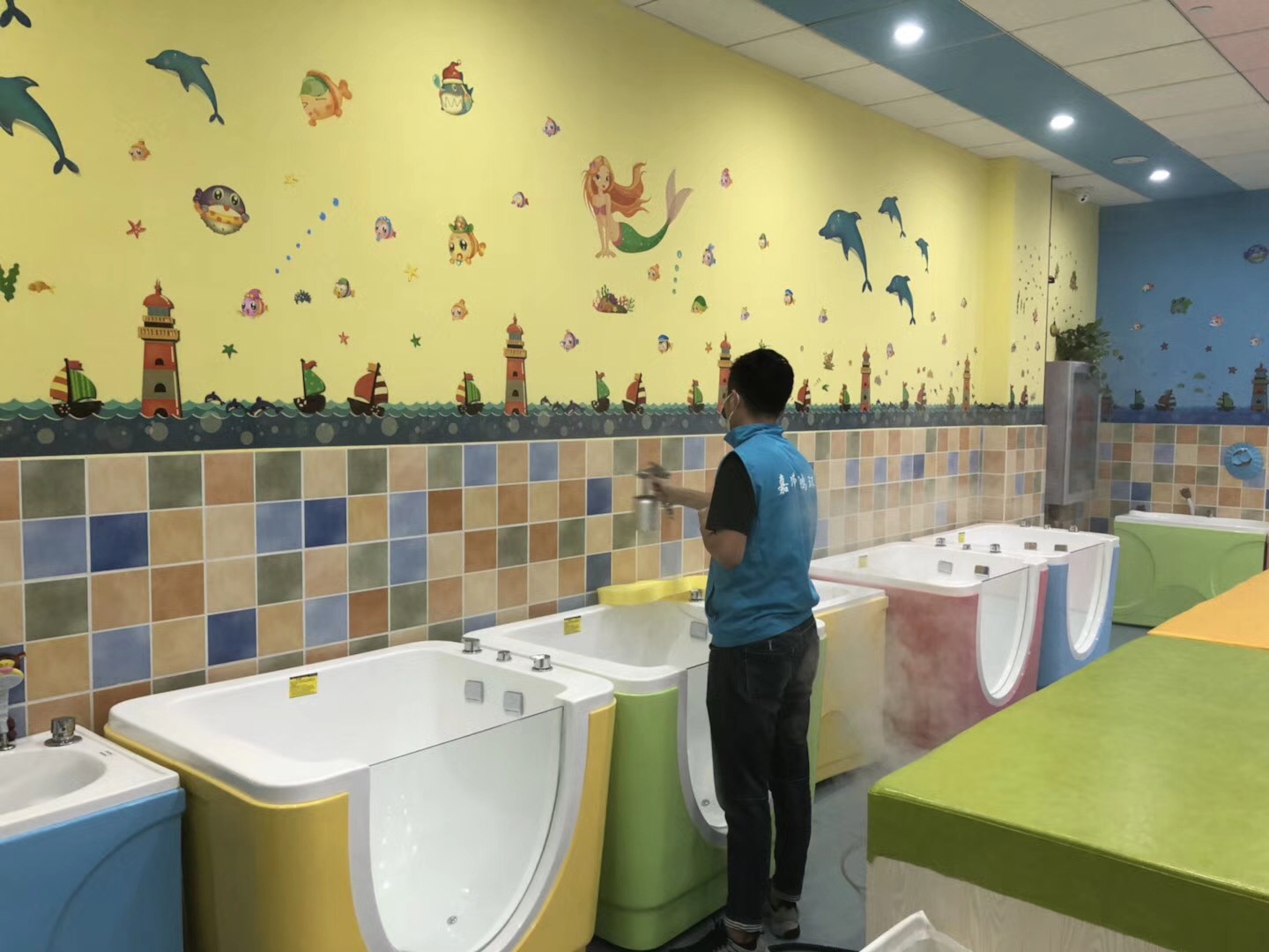 武漢市嘉凈鴻環(huán)?？萍加邢薰? style=