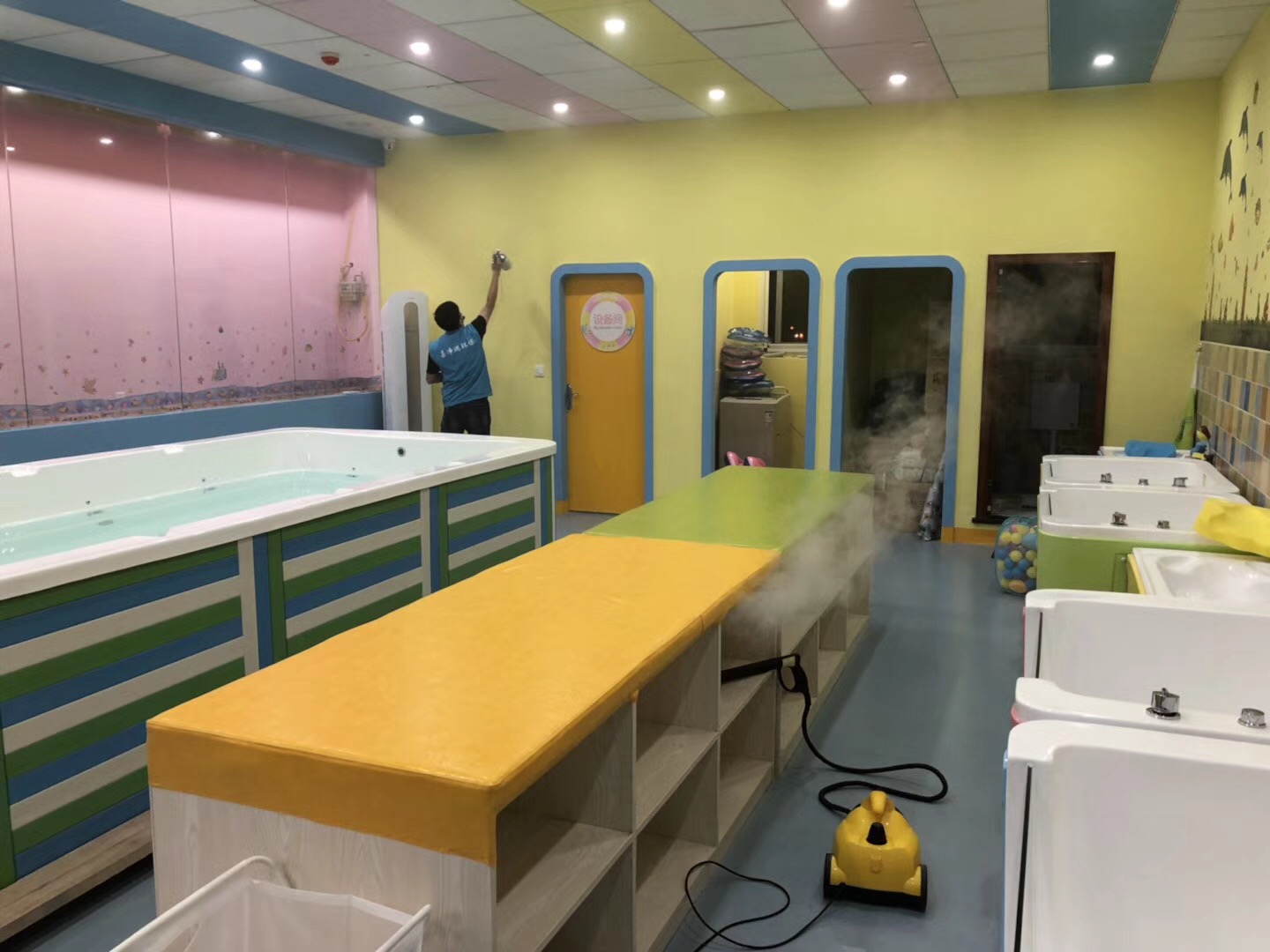 武漢市嘉凈鴻環(huán)?？萍加邢薰? style=