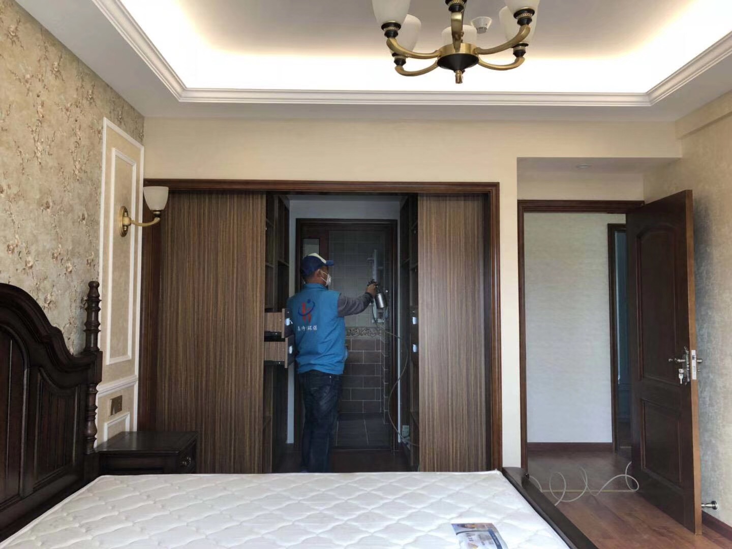 武漢市嘉凈鴻環(huán)?？萍加邢薰? style=