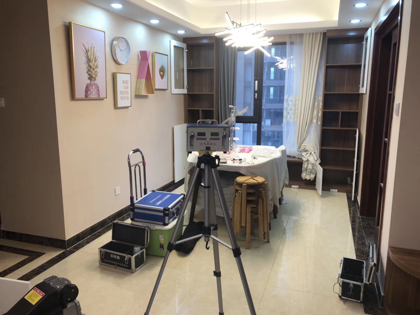 武漢市嘉凈鴻環(huán)?？萍加邢薰? style=