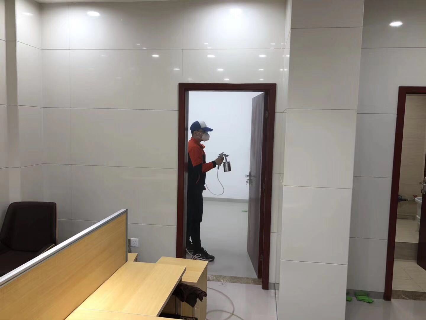 武漢市嘉凈鴻環(huán)?？萍加邢薰? style=