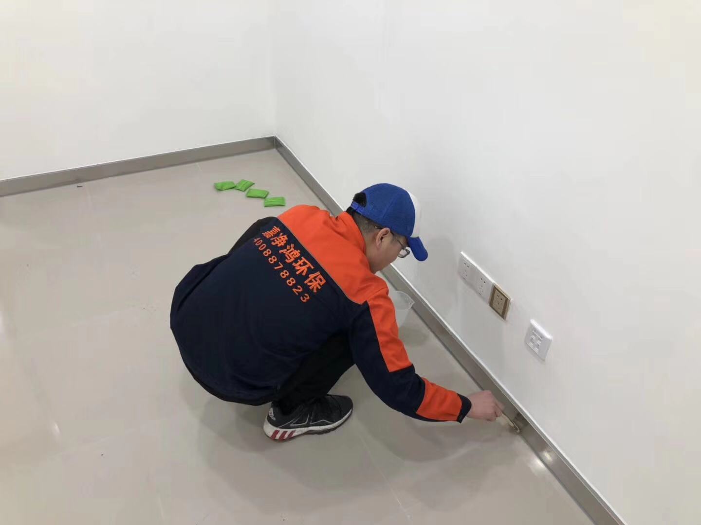 武漢市嘉凈鴻環(huán)?？萍加邢薰? style=